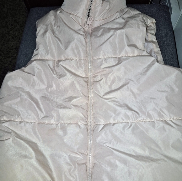 GB Girls Pink Puffer Vest. SZ L - Picture 3 of 8